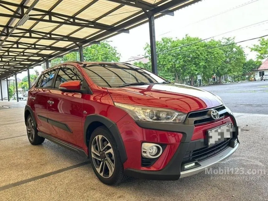 Jual Mobil Toyota Yaris 2017 TRD Sportivo Heykers 1.5 di Jawa Timur Manual Hatchback Merah Rp 197.000.000