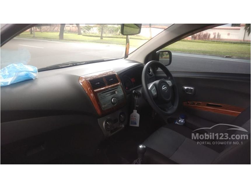 2017 Daihatsu Ayla X Elegant Hatchback