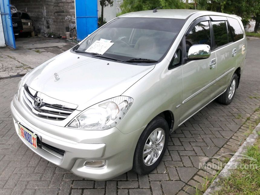 Jual Mobil Toyota Kijang Innova 2010 V 2.0 di Jawa Timur Jual Mobil Toyota Kijang Innova 2010 V 2.0 di Jawa Timur