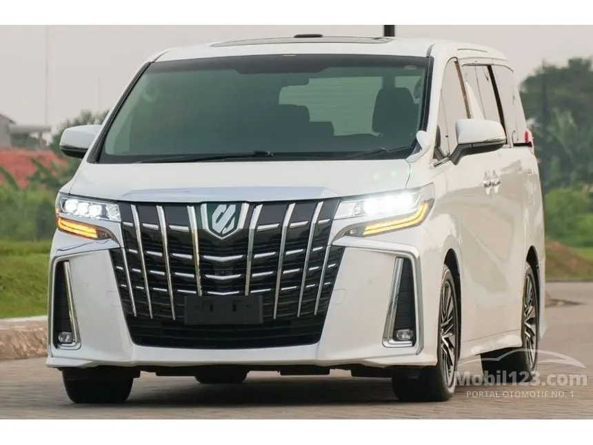 2015 Toyota Alphard SC MPV