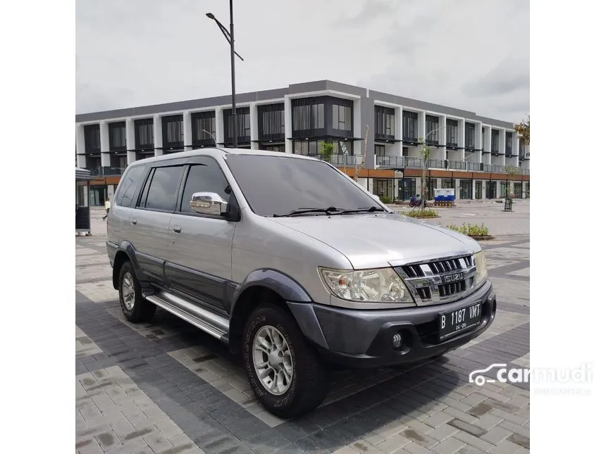 2012 Isuzu Panther LV SUV