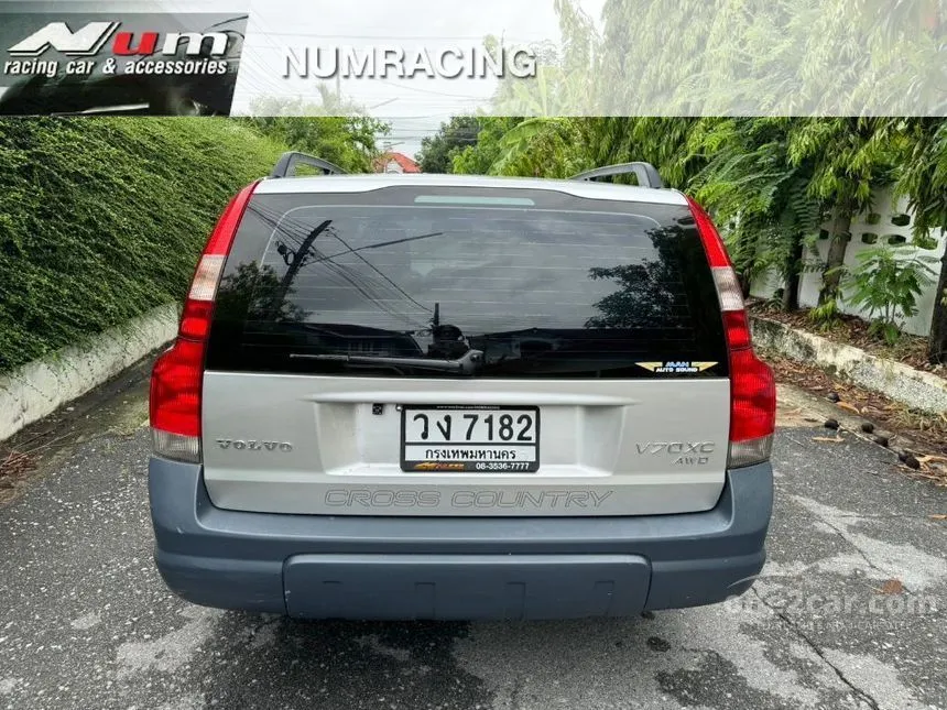 2002 Volvo V70 XC Wagon