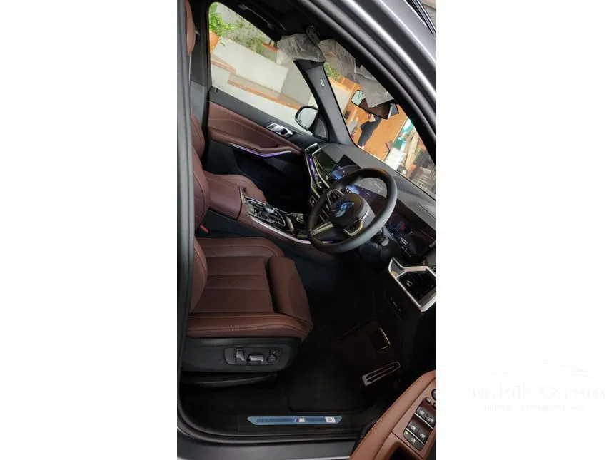 2025 BMW X5 xDrive40i M Sport SUV
