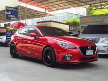 2014 Mazda 3 2.0 (ปี 14-17) S Sports Hatchback