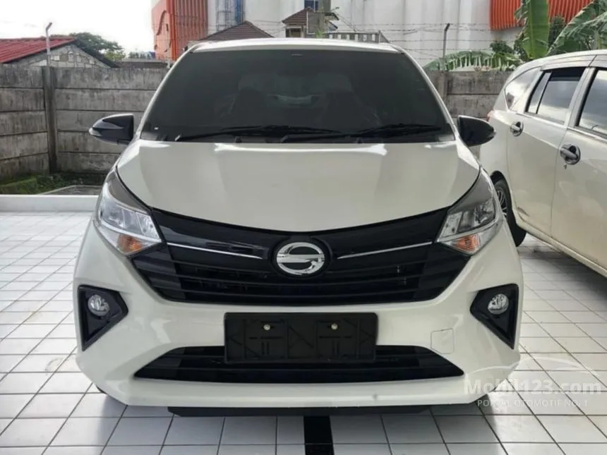 Jual Mobil Daihatsu Sigra 2024 R 1.2 di Jawa Barat Automatic MPV Putih Rp 155.750.000