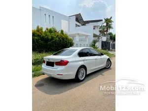2013 BMW 320i 2.0 Sport Sedan