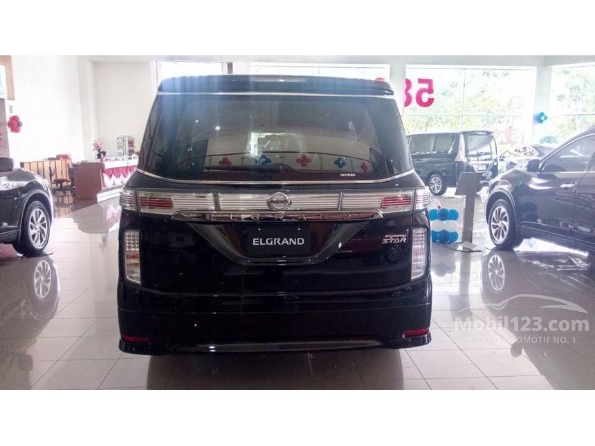 Nissan elgrand 2016