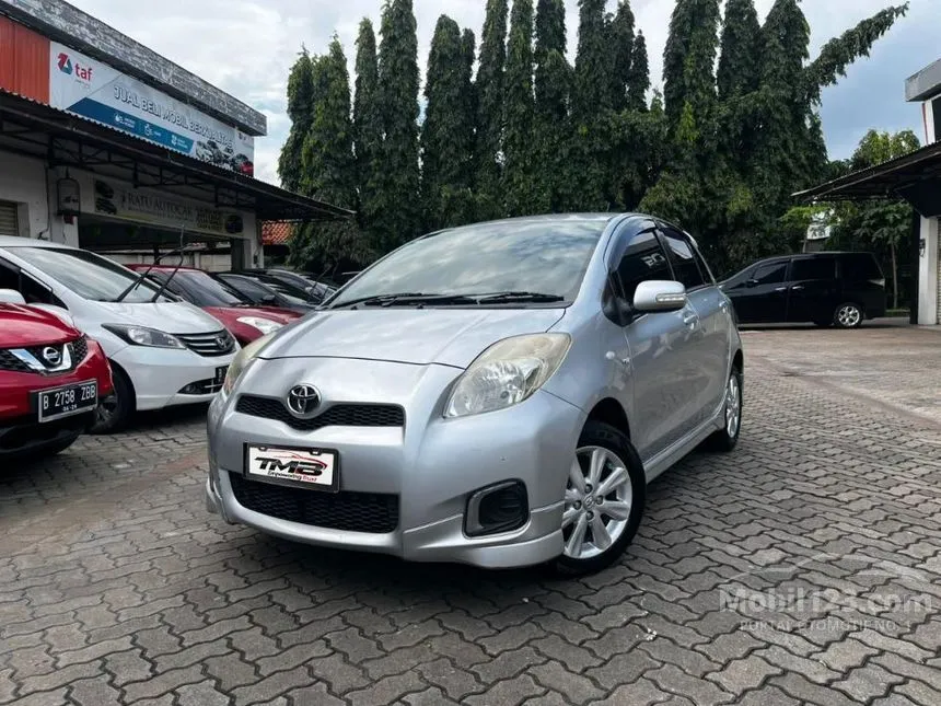 2012 Toyota Yaris E Hatchback