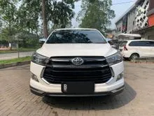 2017 Toyota Innova Venturer 2.0 N140 Wagon AT Matic Bensin Putih
