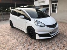 2013 Honda Jazz 1.5 (ปี 08-14) S i-VTEC Hatchback AT