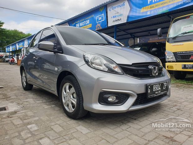 Honda Brio Mobil bekas dijual di Jawa-tengah Indonesia 