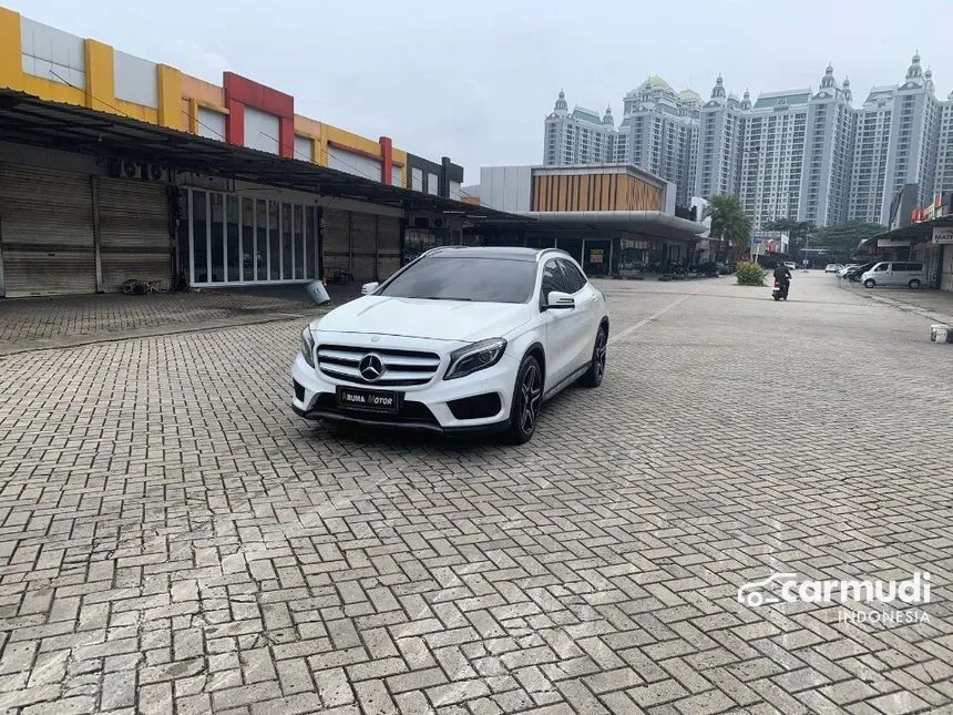 2015 Mercedes-Benz GLA200 Sport SUV