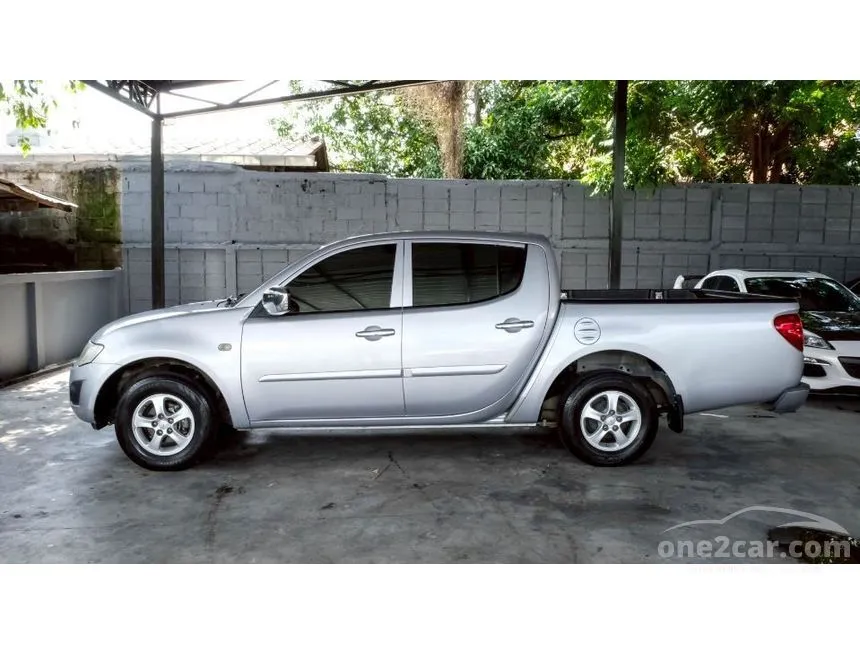 2012 Mitsubishi TRITON GLX Double Cab Pickup