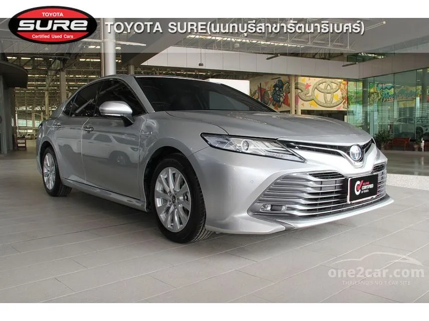 2020 Toyota Camry Hybrid Premium Sedan
