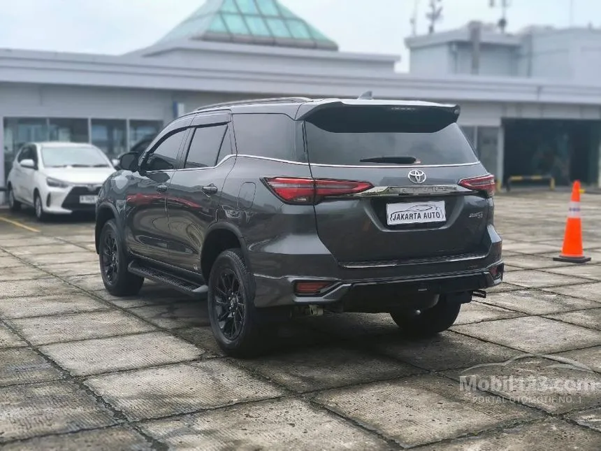 2022 Toyota Fortuner GR Sport 4X2 SUV