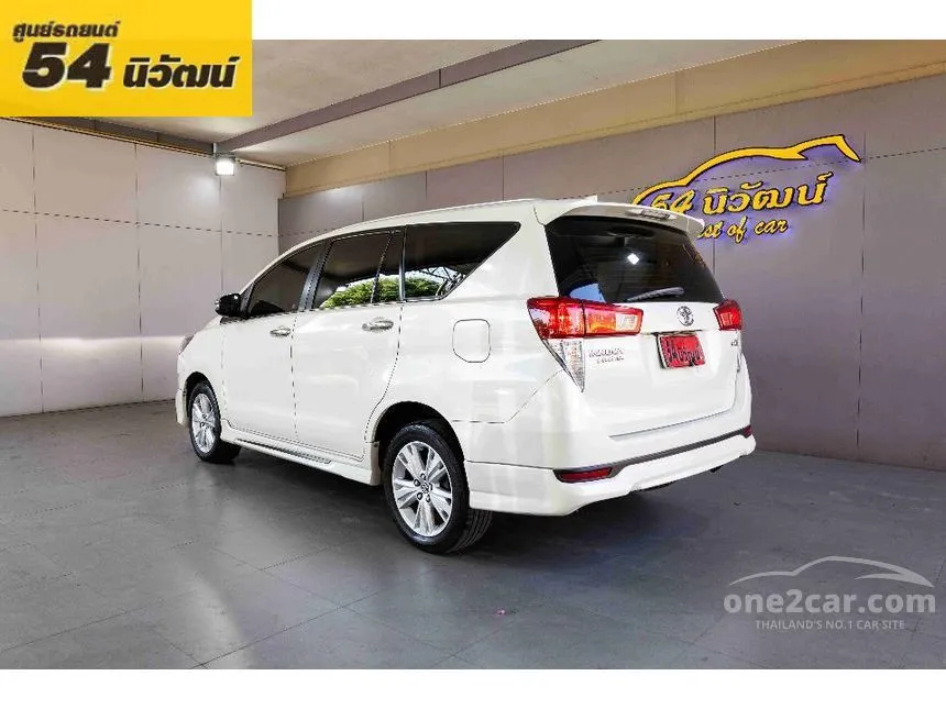 2020 Toyota Innova Crysta V Wagon