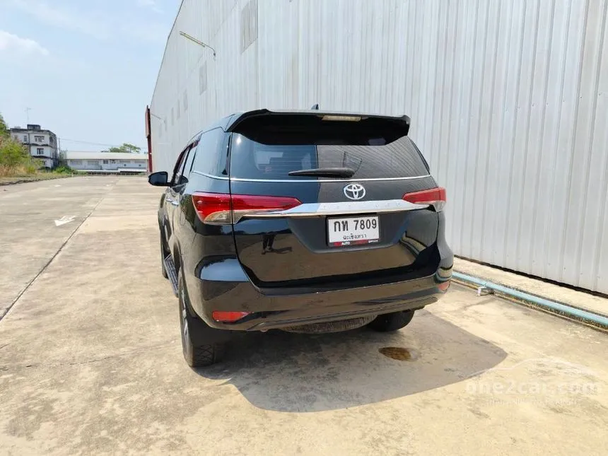 2016 Toyota FORTUNER V SUV