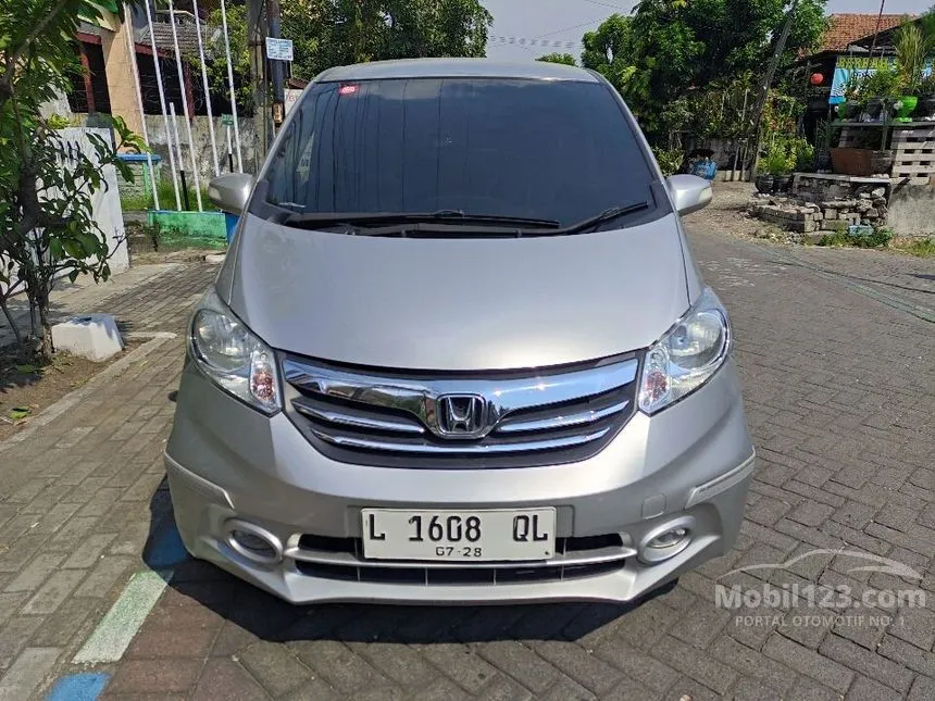 Jual Mobil Honda Freed 2013 E 1.5 di Jawa Timur Automatic MPV Silver Rp 170.000.000