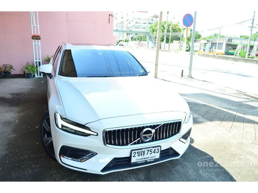 2021 Volvo V60 T8 Inscription Wagon
