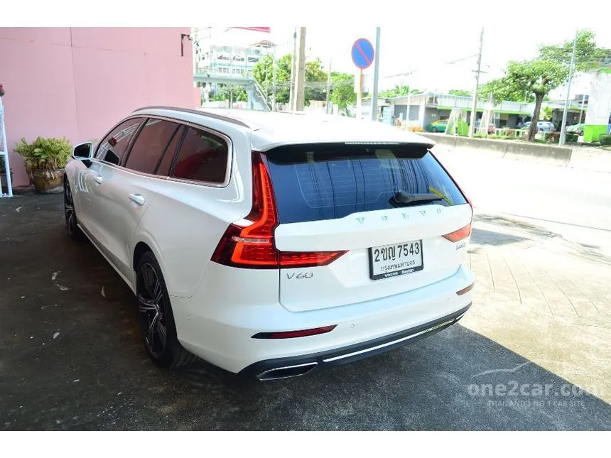 2021 Volvo V60 T8 Inscription Wagon