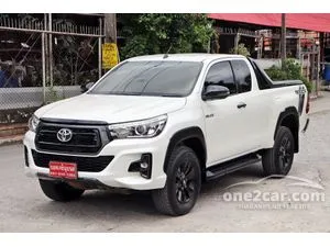 2019 Toyota HILUX REVO 2.4 G Prerunner Rocco Smart Cab Pickup