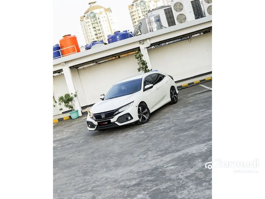 2017 Honda Civic E Hatchback