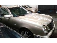1997 Mercedes-Benz E230 2.3