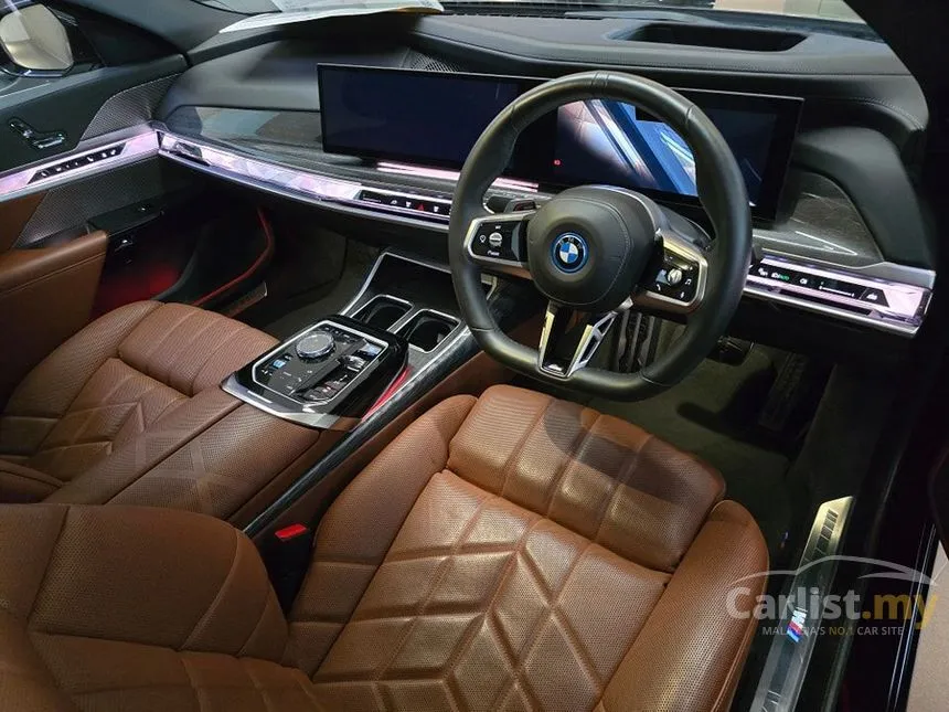 2022 BMW i7 xDrive60 M Sport Sedan