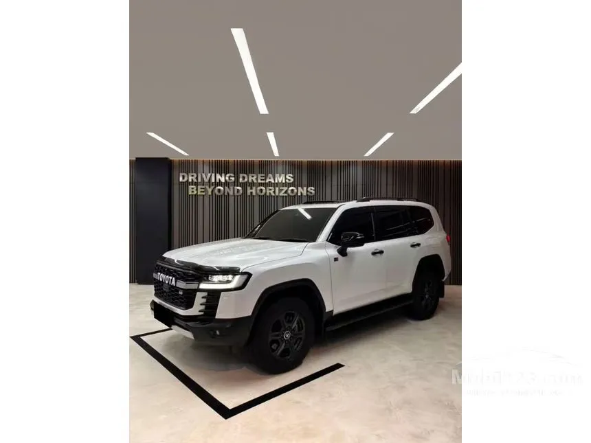 2023 Toyota Land Cruiser 300 GR-S SUV