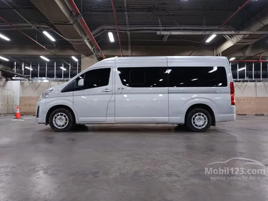 2023 Toyota Hiace Premio Van