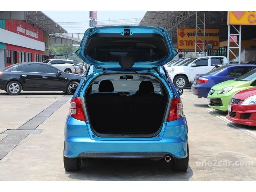 2008 Honda Jazz SV VTEC Hatchback