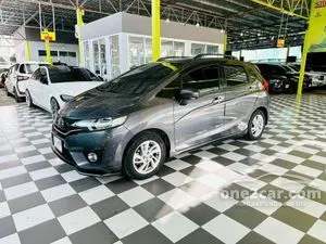 2016 Honda JAZZ 1.5 V+ Hatchback