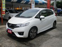 2017 Honda Jazz 1.5 (ปี 14-18) SV i-VTEC Hatchback AT