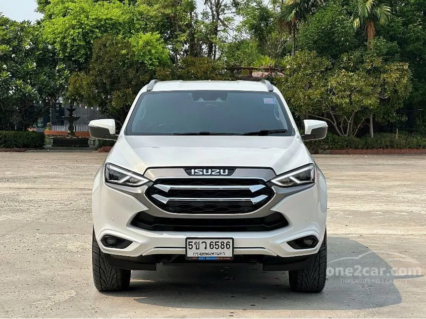 2021 Isuzu MU-X Ultimate SUV