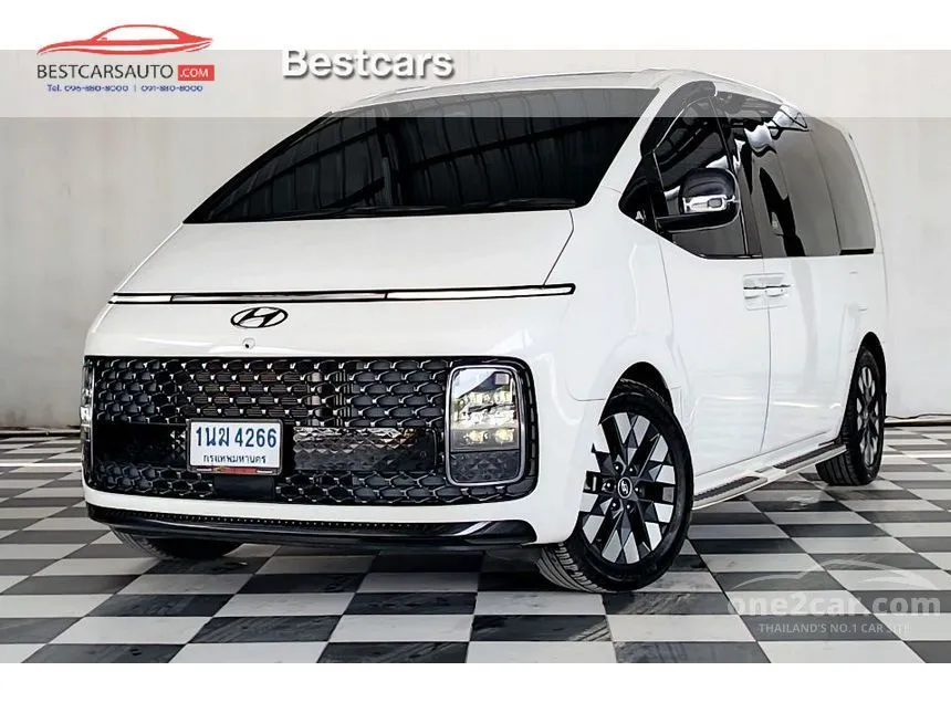 2022 Hyundai Staria Premium Van