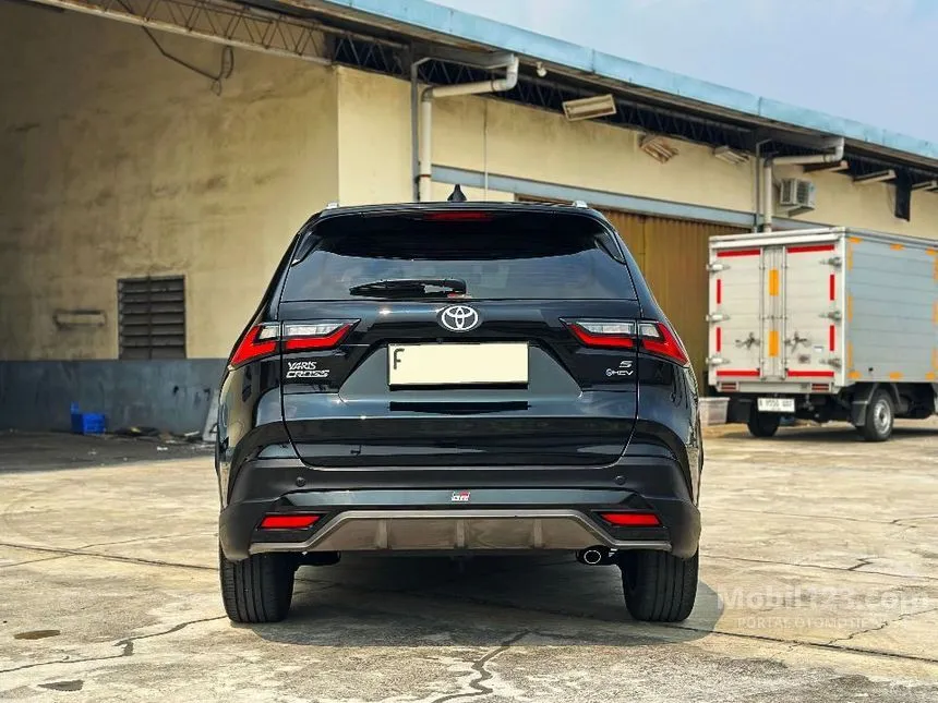 2023 Toyota Yaris Cross S HV with GR Parts Aero Pkg (Prem Clr) SUV