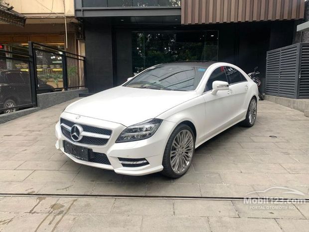  Mercedes - Benz Mobil Bekas Baru dijual di Indonesia - Dari 958 Mobil 