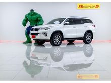 2016 Toyota Fortuner 2.4 (ปี 15-18) V SUV AT