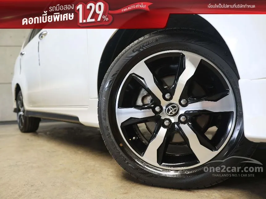 2022 Toyota INNOVA Crysta Premium Wagon