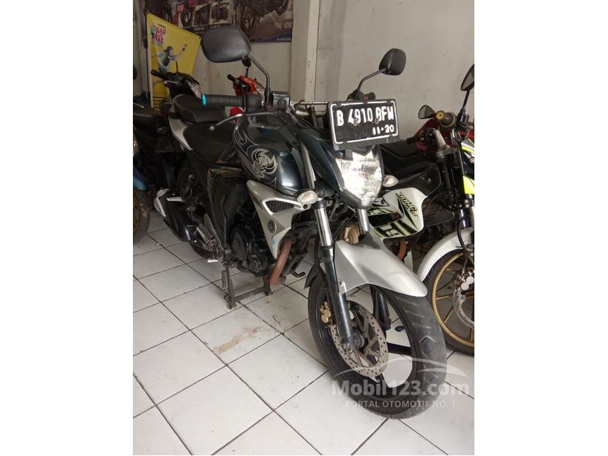 Jual Motor Yamaha Byson 2015 150 0.2 di DKI Jakarta Manual Others Abu