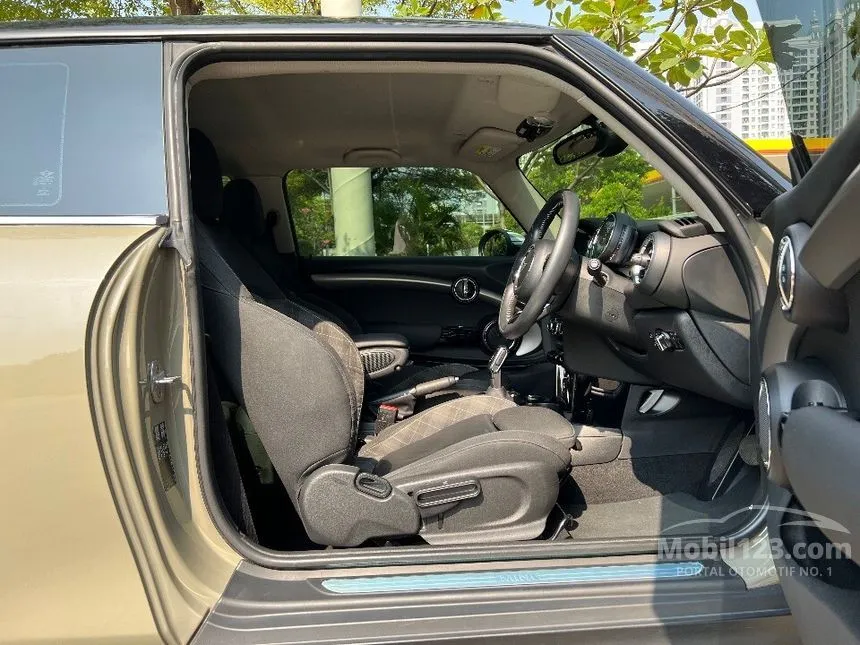 2019 MINI Cooper Hatchback