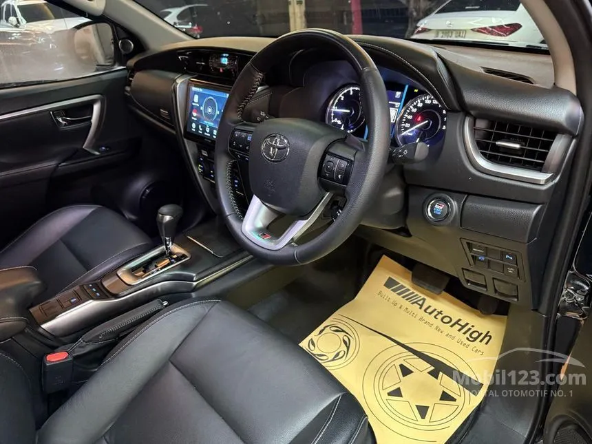 2024 Toyota Fortuner GR Sport 4X2 SUV
