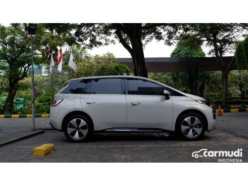 2024 Wuling Cloud EV EV Hatchback