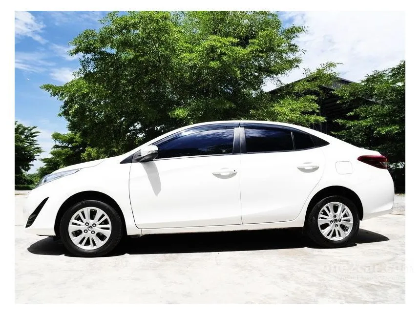 2019 Toyota Yaris Ativ E Sedan