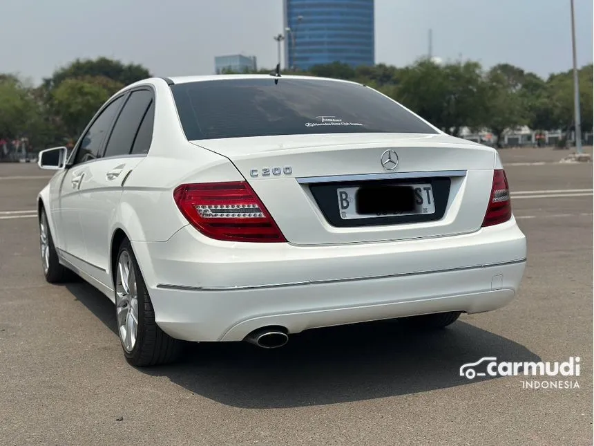 2014 Mercedes-Benz C200 CGI Sedan