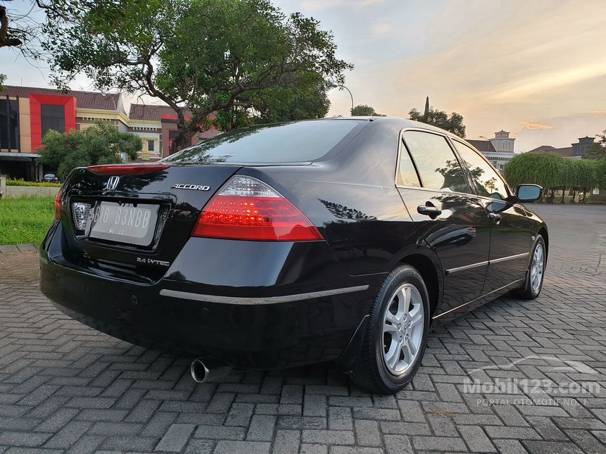 Jual Mobil  Honda  Accord  2007 VTi 2 4 di Jawa Timur 