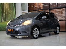 2010 Honda Jazz 1.5 RS Hatchback AT terawat dijual di malang