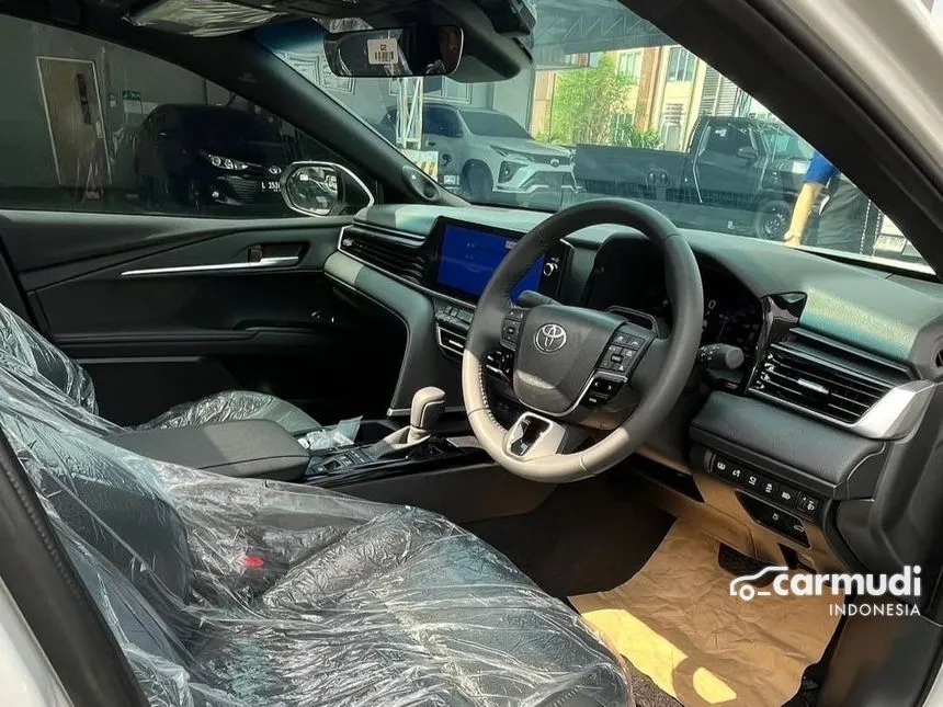 2026 Toyota Camry HEV (Premium Color) Sedan