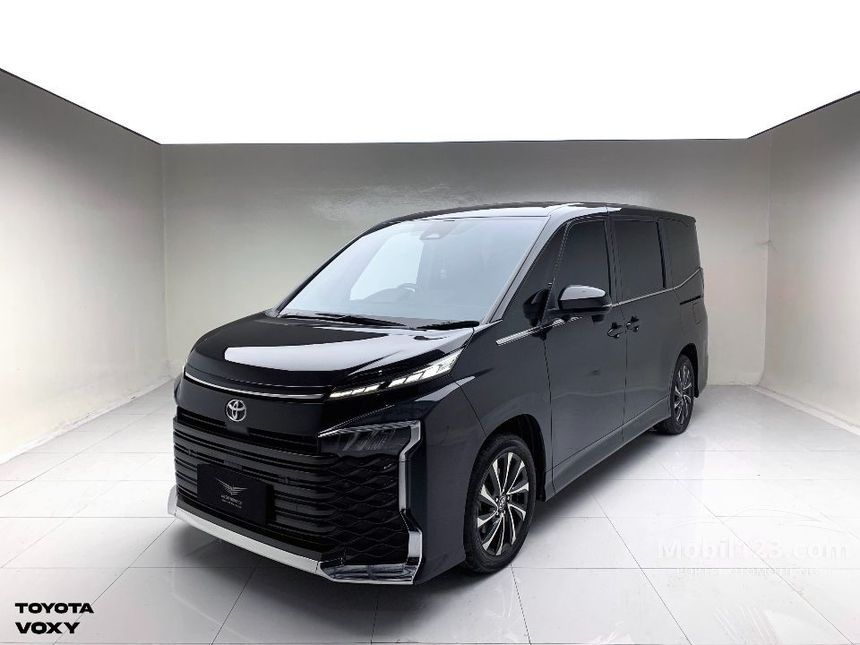 Jual Mobil Toyota Voxy 2023 (Premium Color) 2.0 di DKI Jakarta ...