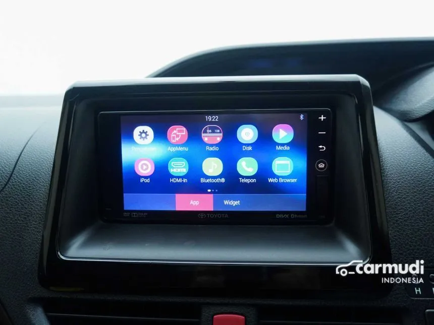 2019 Toyota Voxy Wagon